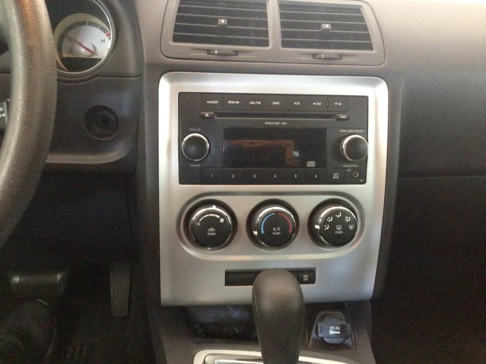 2010 Dodge Challenger 3rd Gen - Image 8 of 9