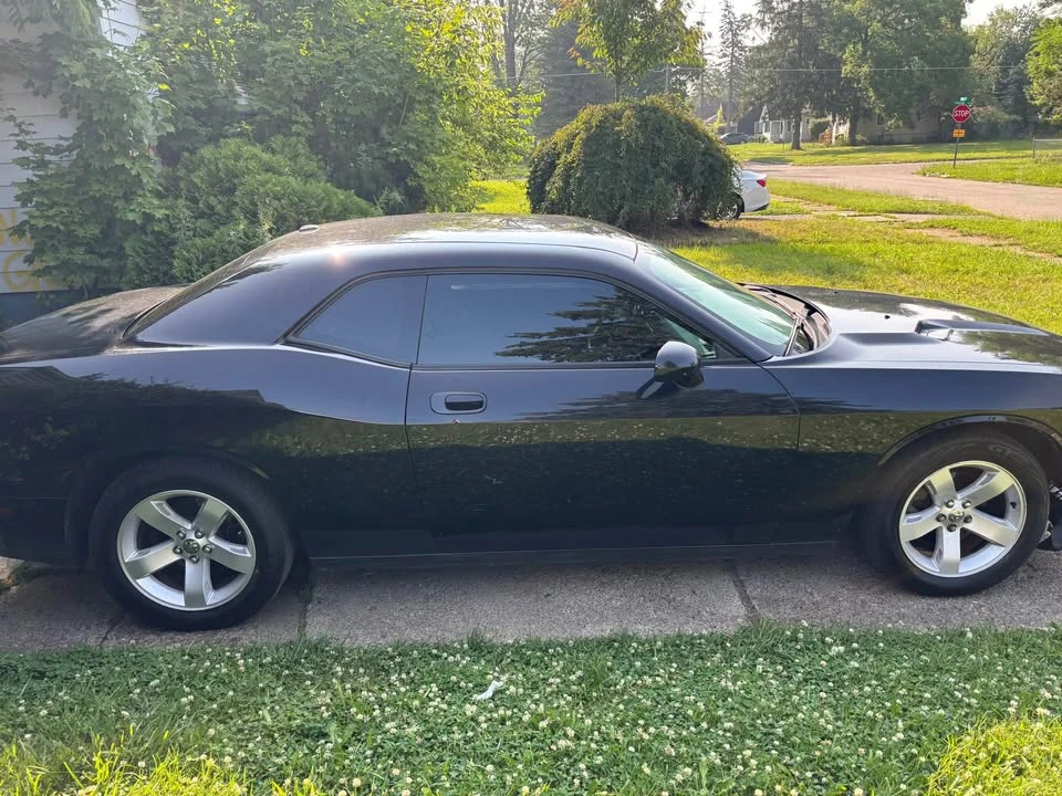 2010 Dodge Challenger 3rd Gen - Image 2 of 4