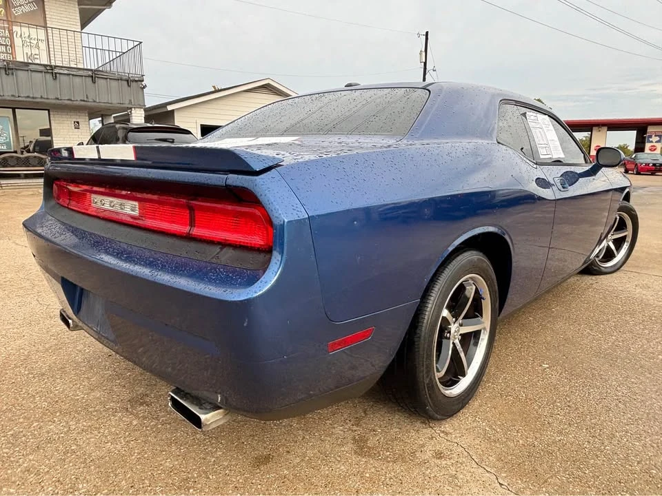 2010 Dodge Challenger 3rd Gen - Image 4 of 7