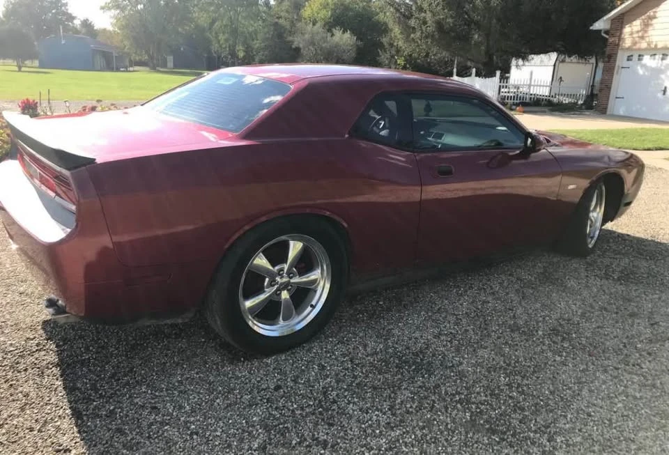 2010 Dodge Challenger 3rd Gen - Image 3 of 7