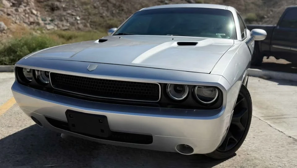 2010 Dodge Challenger 3rd Gen - Image 3 of 14