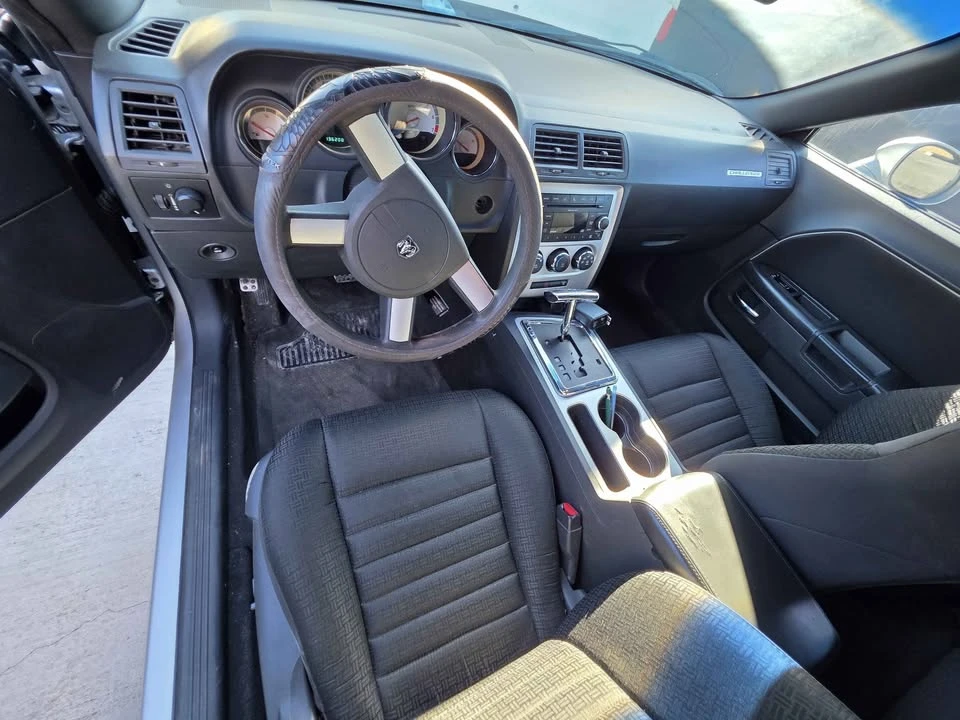 2010 Dodge Challenger 3rd Gen - Image 11 of 14