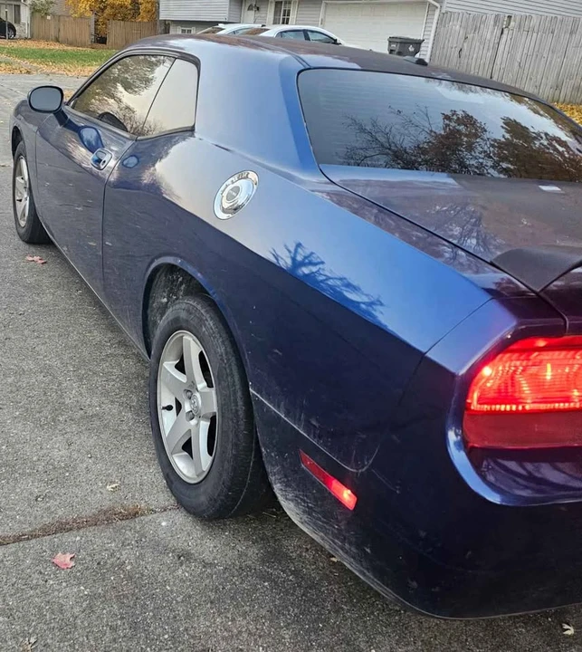 2010 Dodge Challenger 3rd Gen - Image 6 of 6