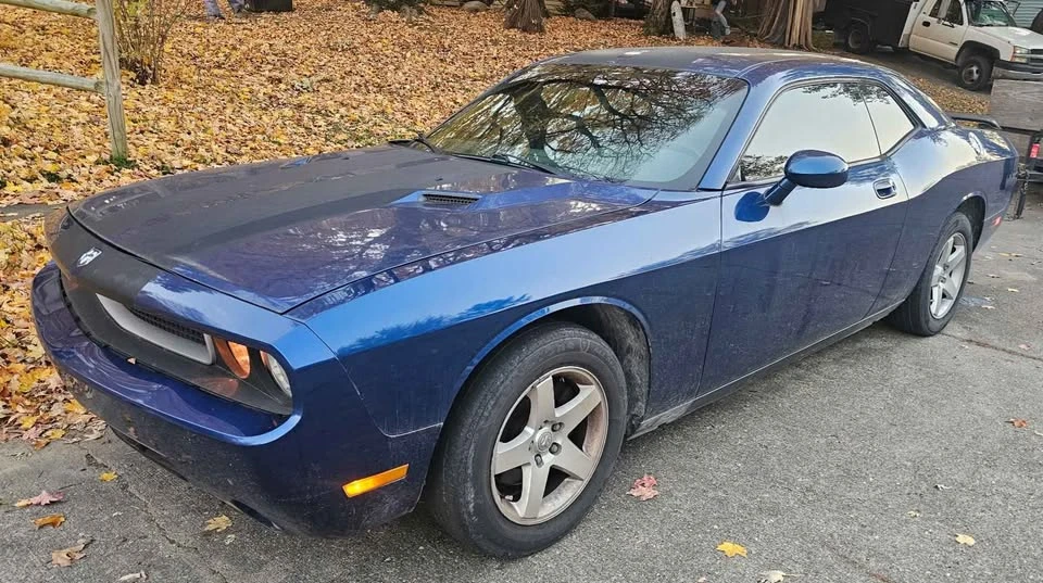 2010 Dodge Challenger 3rd Gen - Image 3 of 6