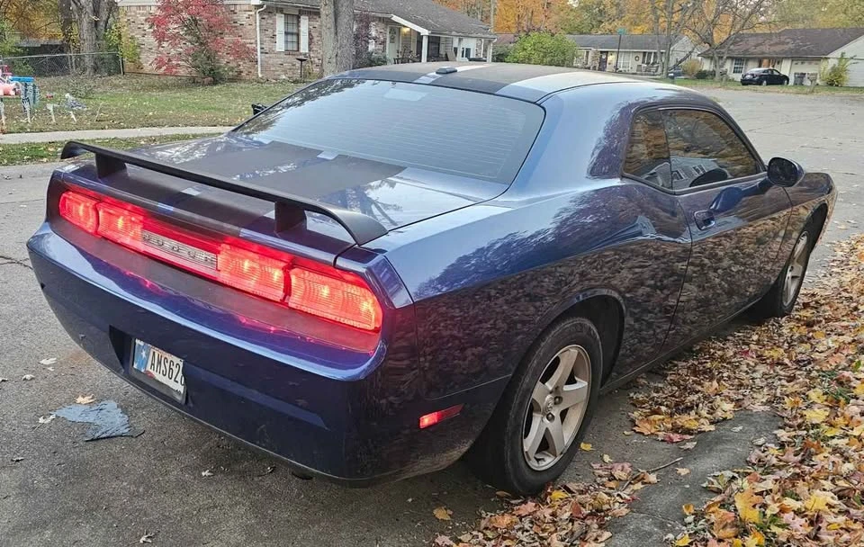 2010 Dodge Challenger 3rd Gen - Image 5 of 6
