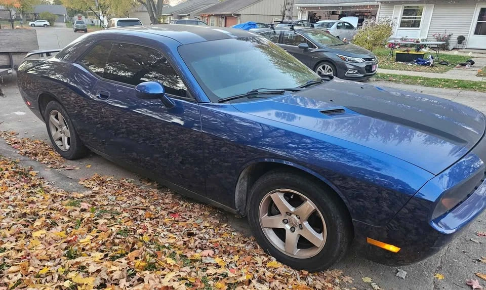 2010 Dodge Challenger 3rd Gen - Image 4 of 6