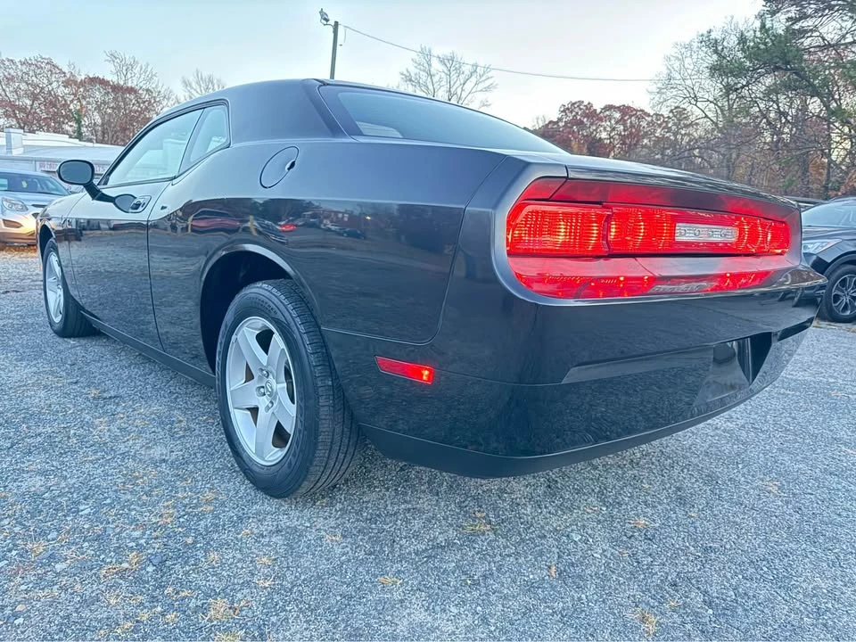 2010 Dodge Challenger 3rd Gen - Image 6 of 20
