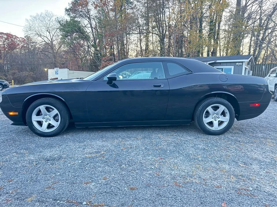 2010 Dodge Challenger 3rd Gen - Image 5 of 20