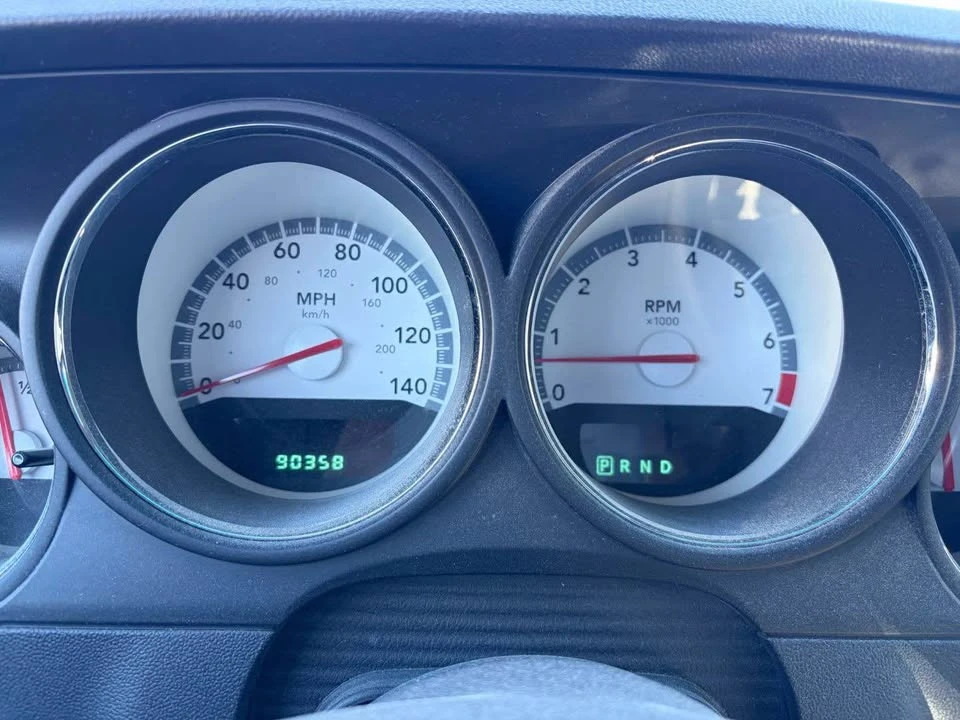 2010 Dodge Challenger 3rd Gen - Image 11 of 11