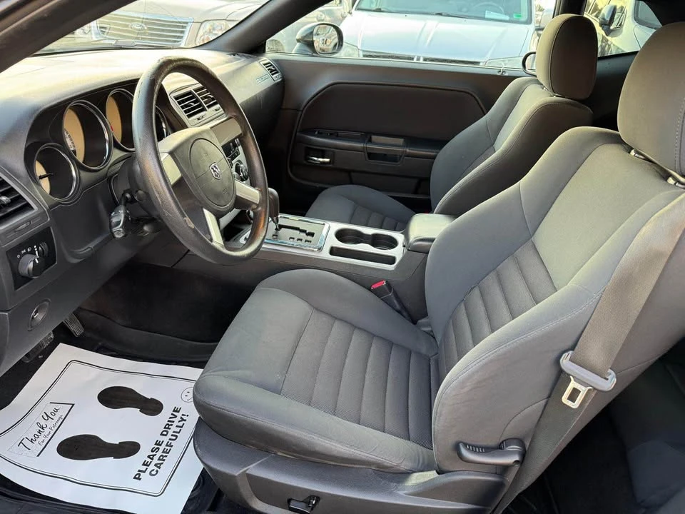 2010 Dodge Challenger 3rd Gen - Image 11 of 20