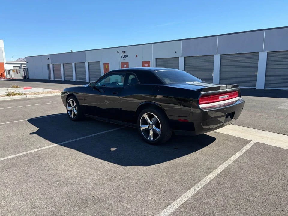 2010 Dodge Challenger 3rd Gen - Image 4 of 11