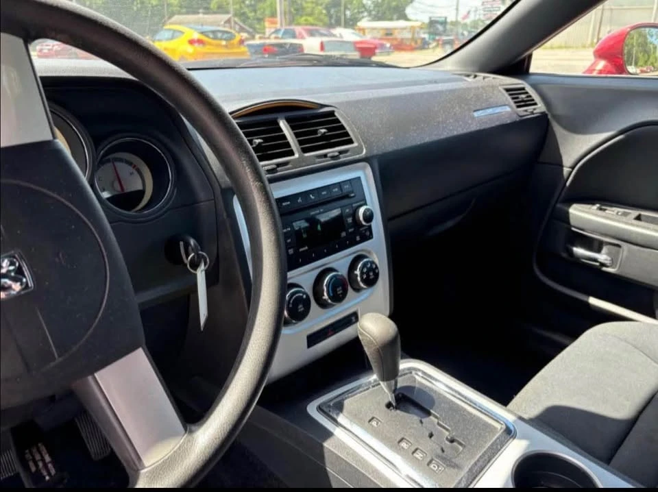 2010 Dodge Challenger 3rd Gen - Image 2 of 4