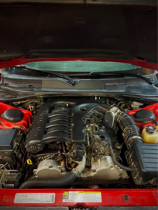 2010 Dodge Challenger 3rd Gen - Image 2 of 10