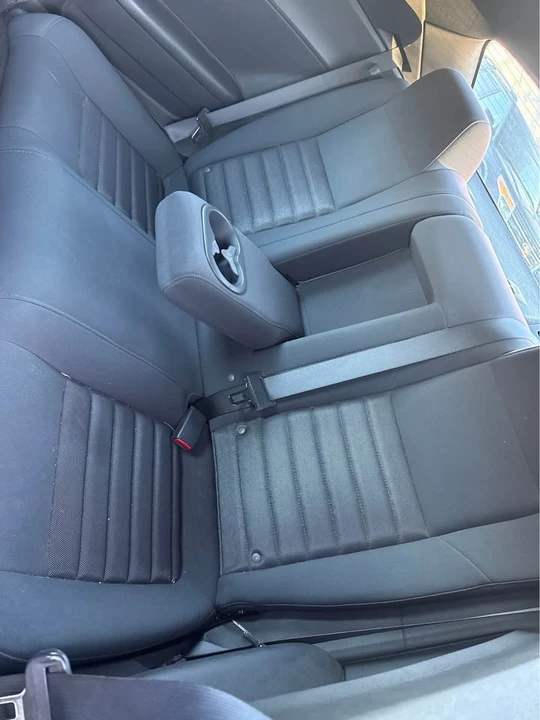 2010 Dodge Challenger 3rd Gen - Image 16 of 20