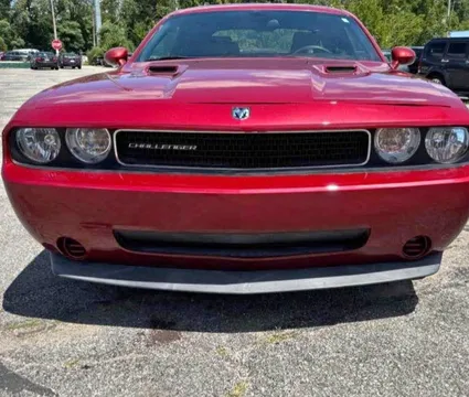 2010 Dodge Challenger SE Coupe 2D
