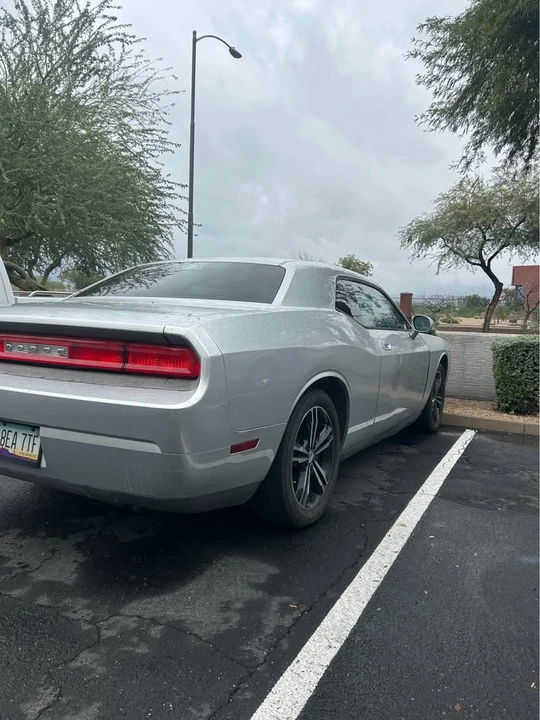 2010 Dodge Challenger 3rd Gen - Image 6 of 11