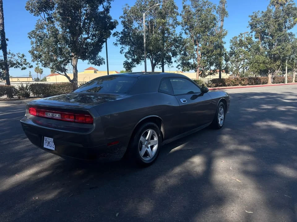 2010 Dodge Challenger 3rd Gen - Image 7 of 14