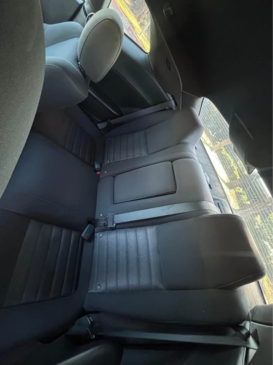 2010 Dodge Challenger 3rd Gen - Image 11 of 14