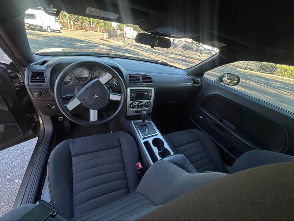 2010 Dodge Challenger 3rd Gen - Image 12 of 14