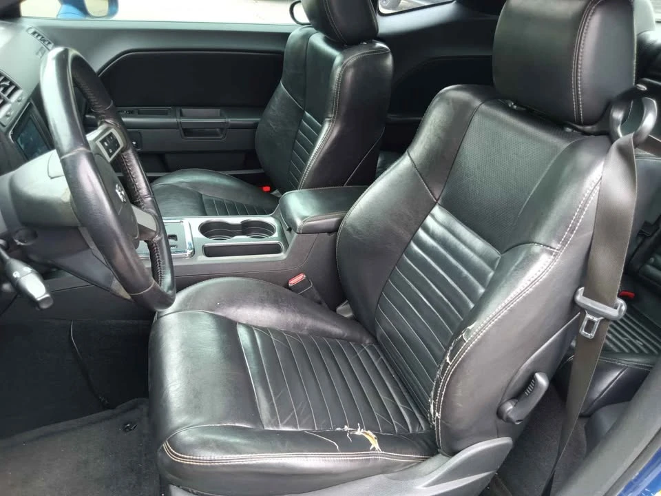 2010 Dodge Challenger 3rd Gen - Image 10 of 15
