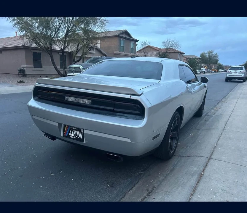2010 Dodge Challenger 3rd Gen - Image 7 of 11