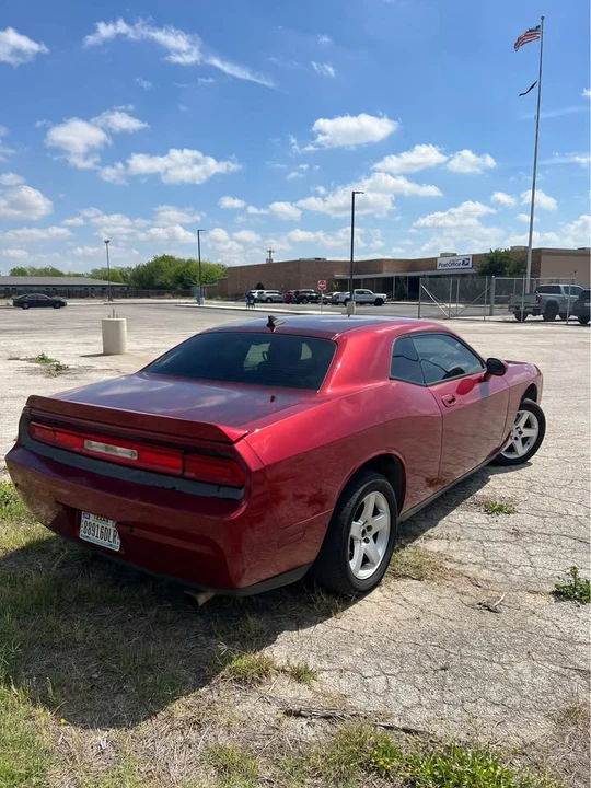 2010 Dodge Challenger - Image 3 of 7