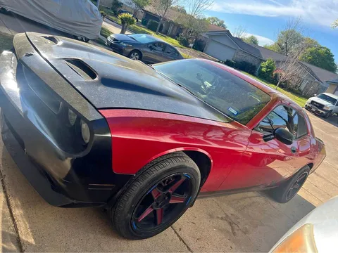 2010 Dodge Challenger SE Coupe 2D