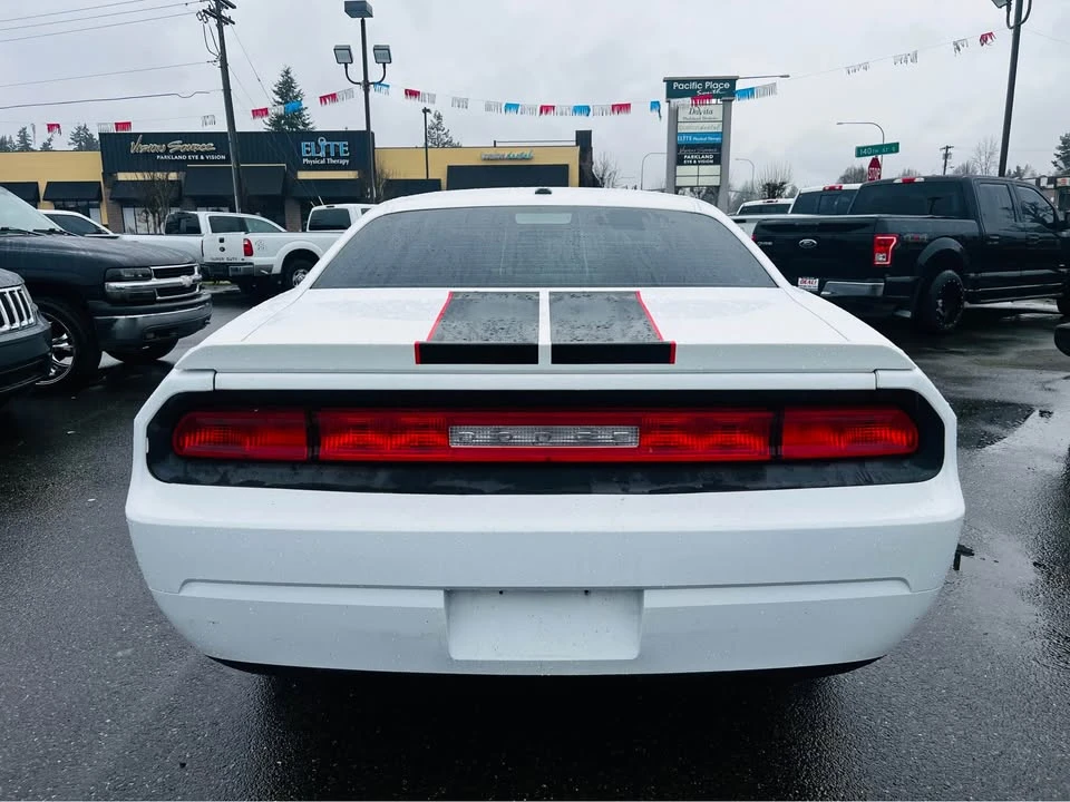 2010 Dodge Challenger 3rd Gen - Image 4 of 11