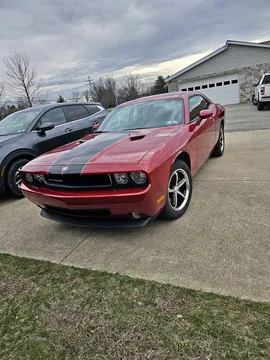 2010 Dodge Challenger SE Coupe 2D
