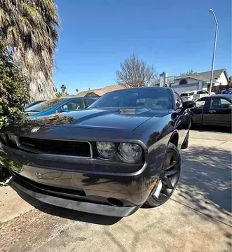 2010 Dodge Challenger · SE Coupe 2D