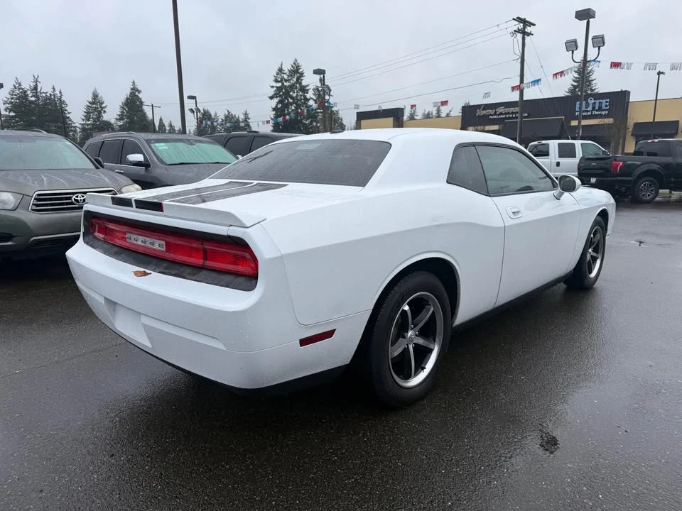 2010 Dodge Challenger 3rd Gen - Image 3 of 9