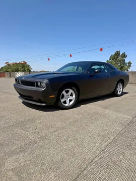 2010 Dodge Challenger SE Coupe 2D