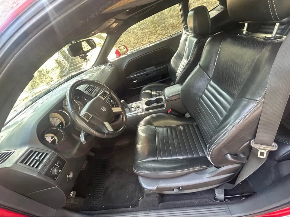 2010 Dodge Challenger 3rd Gen - Image 8 of 10