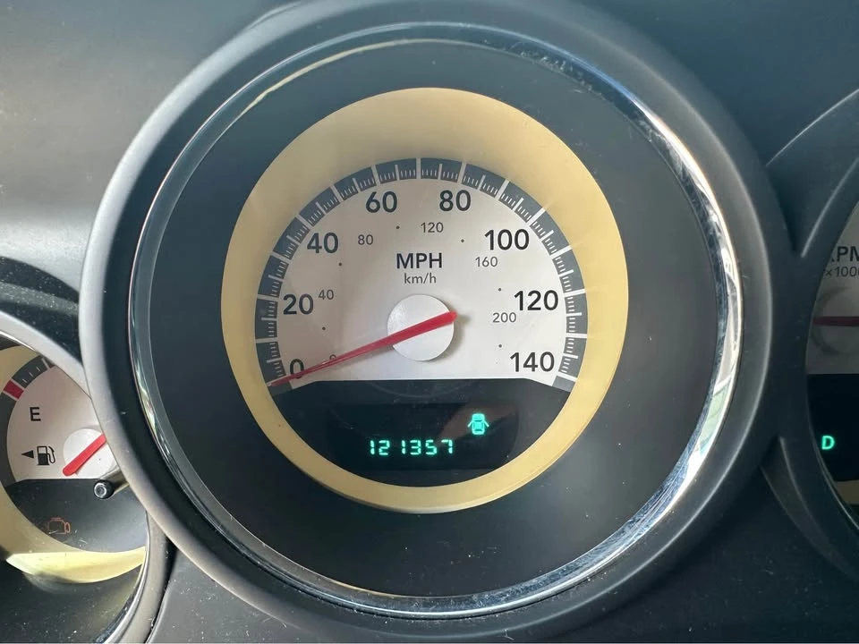 2010 Dodge Challenger 3rd Gen - Image 11 of 11