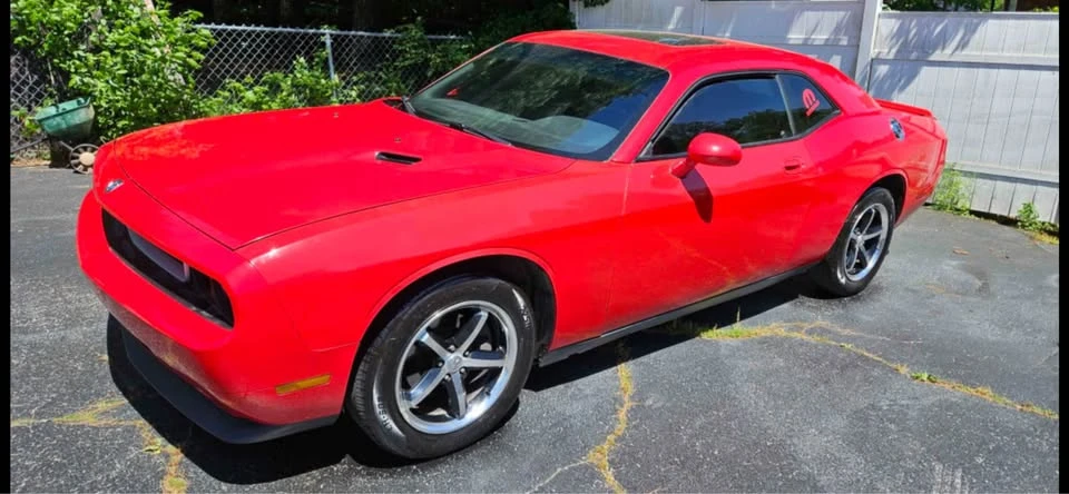 2010 Dodge Challenger 3rd Gen - Image 3 of 4