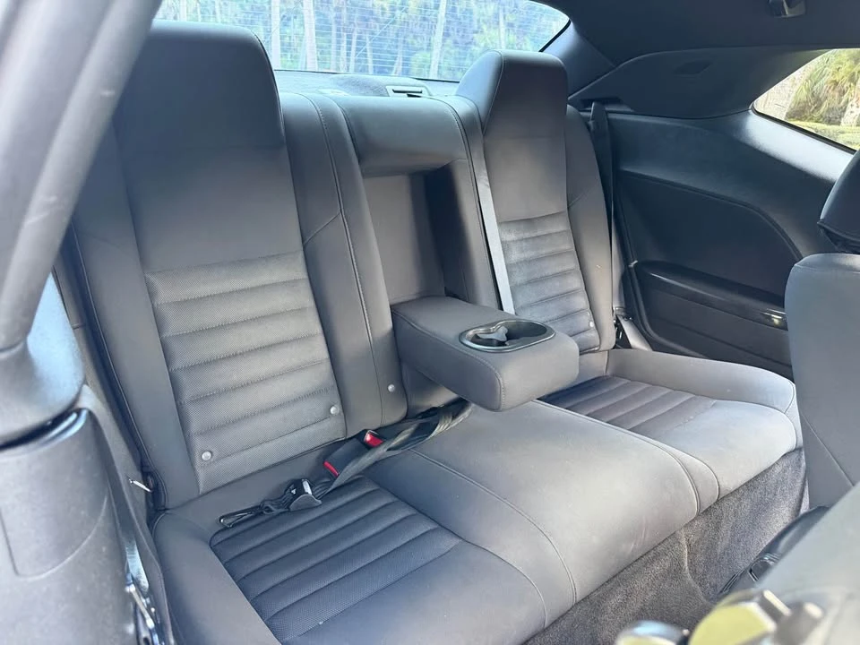 2010 Dodge Challenger 3rd Gen - Image 12 of 13