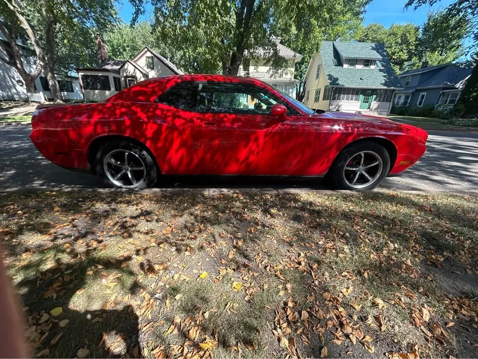 2010 Dodge Challenger 3rd Gen - Image 6 of 10