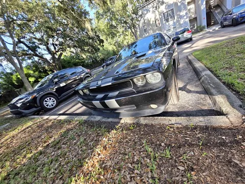 2010 Dodge Challenger SE Coupe 2D