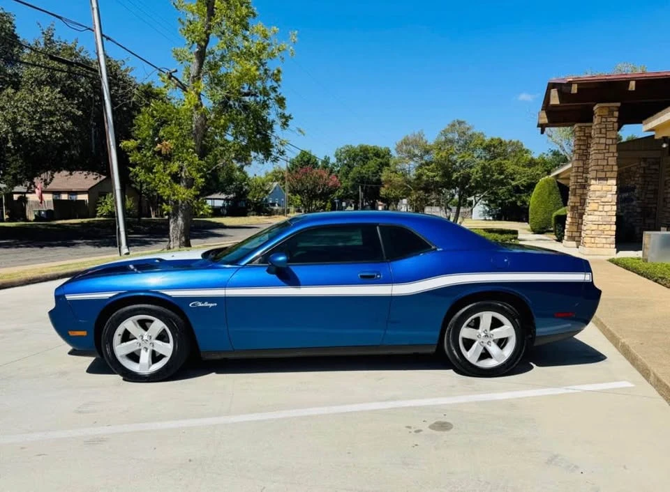 2010 Dodge Challenger 3rd Gen - Image 4 of 15
