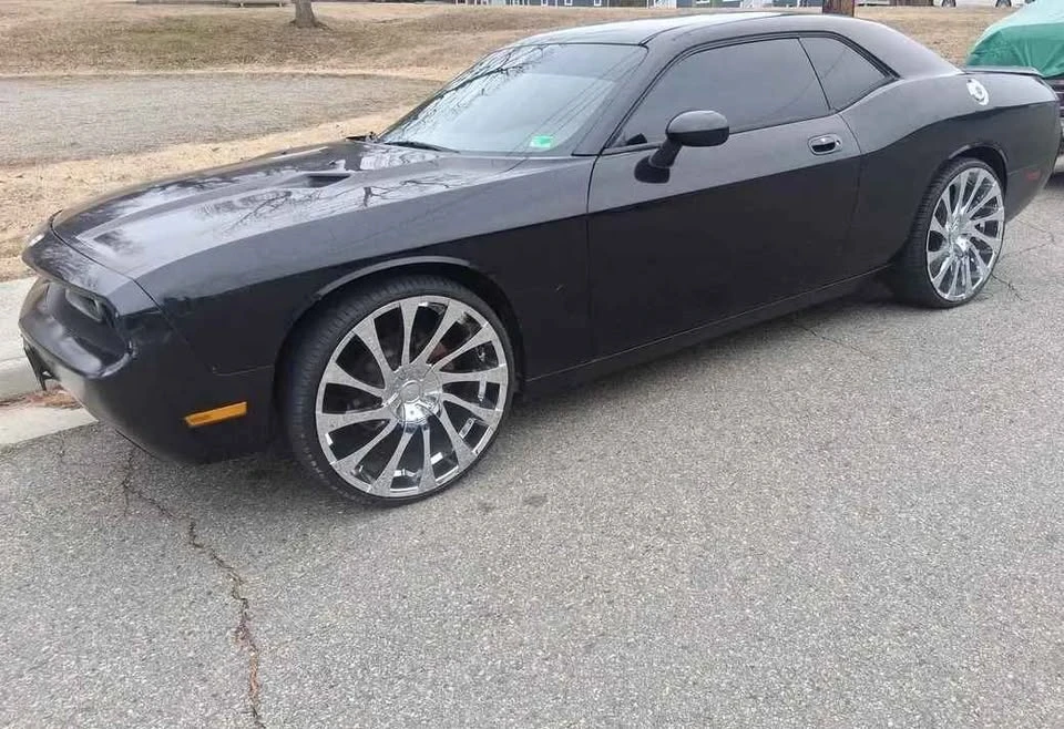 2010 Dodge Challenger 3rd Gen - Image 6 of 7