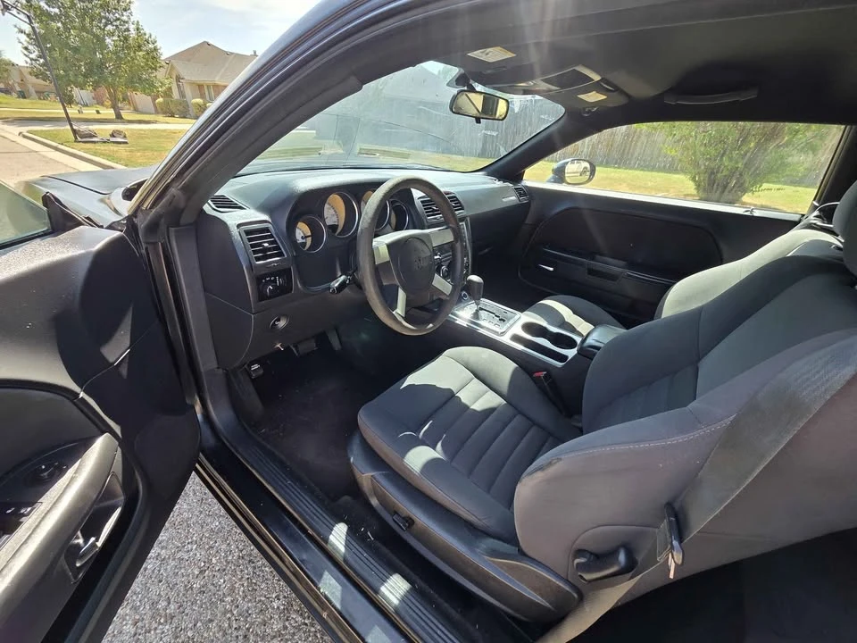 2010 Dodge Challenger 3rd Gen - Image 12 of 15