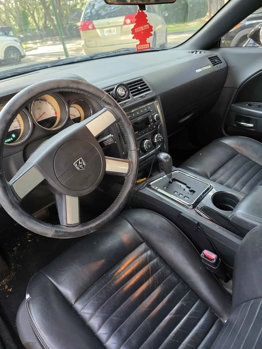 2010 Dodge Challenger 3rd Gen - Image 6 of 6