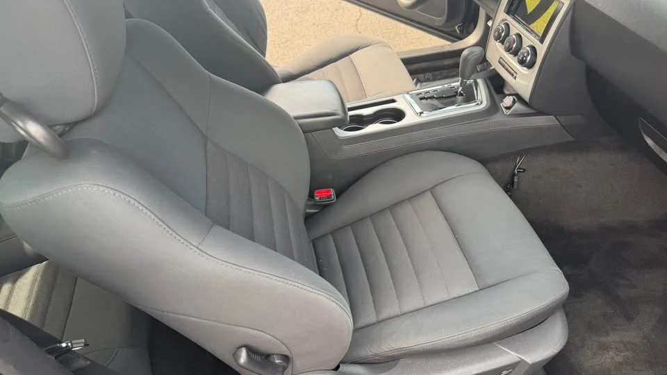 2010 Dodge Challenger 3rd Gen - Image 12 of 16