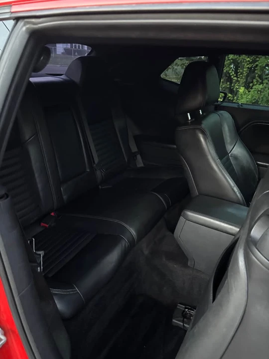 2010 Dodge Challenger 3rd Gen - Image 5 of 12
