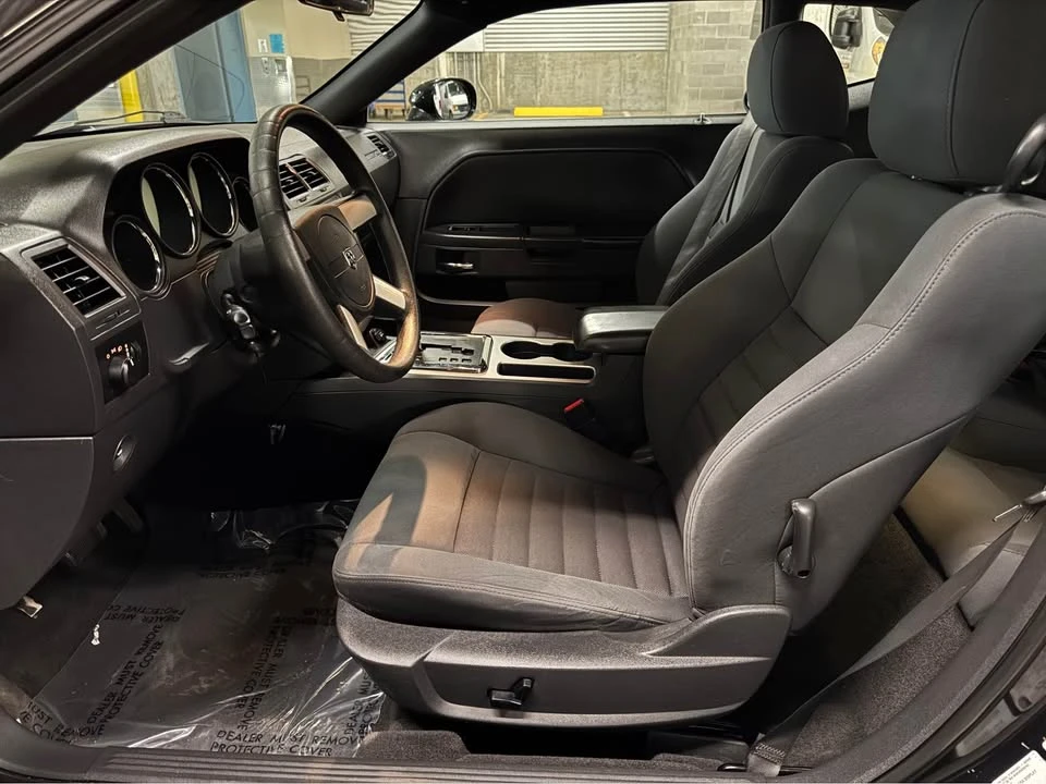 2010 Dodge Challenger 3rd Gen - Image 10 of 19