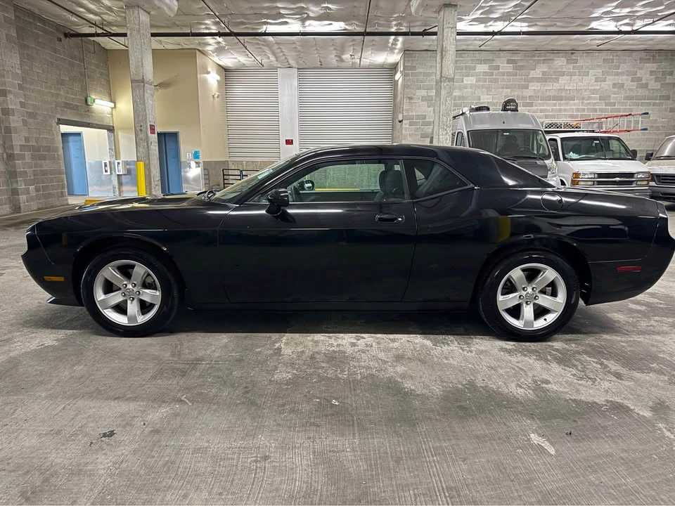 2010 Dodge Challenger 3rd Gen - Image 2 of 19