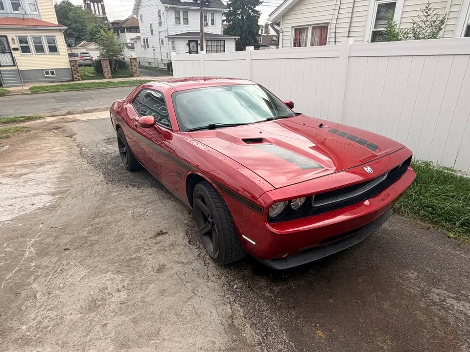 2010 Dodge Challenger 3rd Gen - Image 11 of 13
