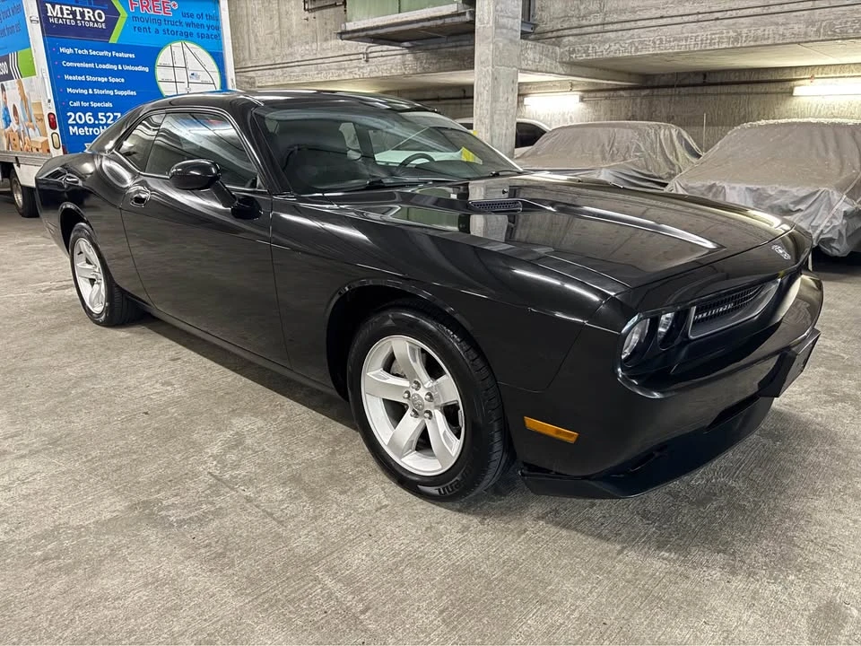2010 Dodge Challenger 3rd Gen - Image 7 of 19