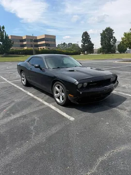 2010 Dodge Challenger SE Coupe 2D