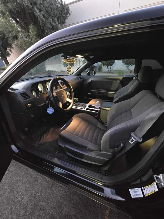 2010 Dodge Challenger 3rd Gen - Image 12 of 20